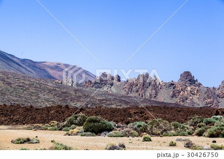 Los Roques de Garcia, unique emblematic Teide Los Roques de Garcia, unique emblematic Teide 30426750