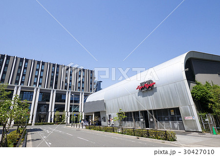 ささしまライブ都市風景 Zepp Nagoyaとストリングスホテル 名古屋の写真素材