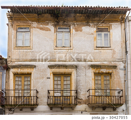 Facades of Aveiro, the portuguese venice. Aveiro. 30427055