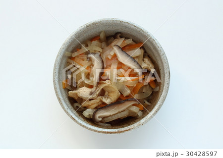 千切り野菜の煮物 30428597