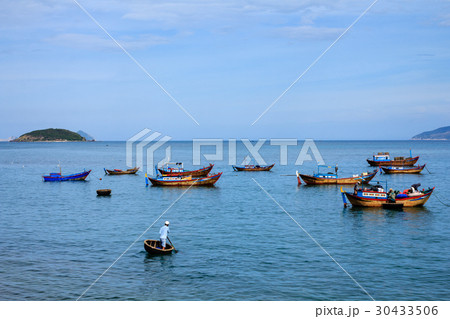 Prepare for fishing in Nha Trang beach, Vietnam Prepare for fishing in Nha Trang beach, Vietnam 30433506