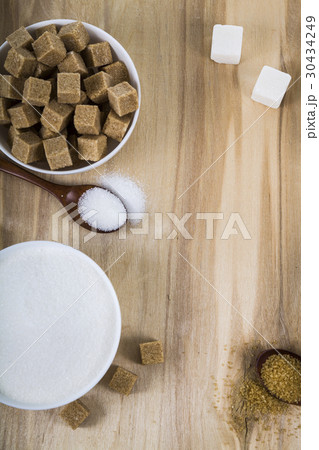 Different kind of white and brown sugar  30434249