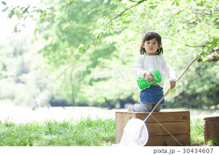 子供　夏休みイメージ 30434607