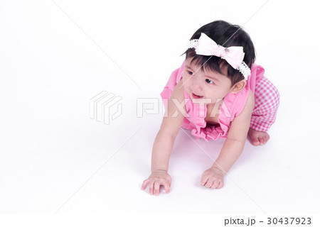Asian baby girl is smiling and laughing Asian baby girl is smiling and laughing 30437923