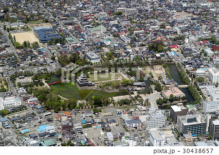 松本城付近を空撮 30438657