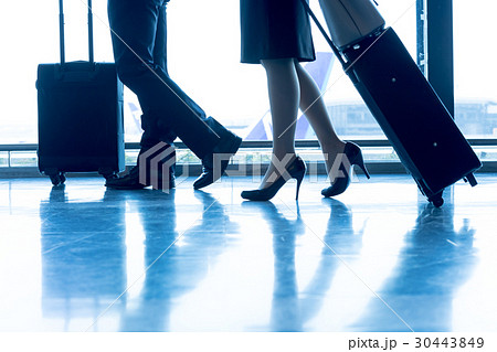 ビジネスマン、ビジネスウーマン、空港 30443849