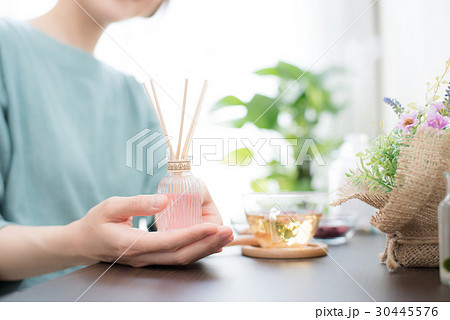 アロマ　ハーブティ　女性 30445576