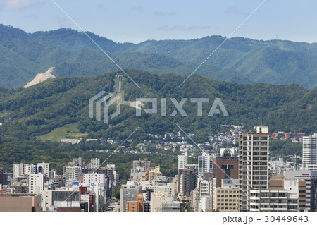 大倉山ジャンプ競技場と札幌の街並み 大倉山ジャンプ競技場と札幌の街並み 30449643