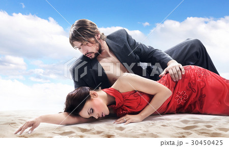 Portrait of a young, smart couple Portrait of a young, smart couple 30450425