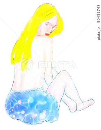 こちらを見て微笑む美女２２ 30451743