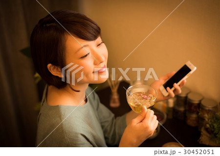 アロマ ハーブティ 夜 女性 アロマ ハーブティ 夜 女性 30452051