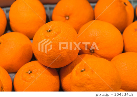 close up of many fresh oranges on the market close up of many fresh oranges on the market 30453418