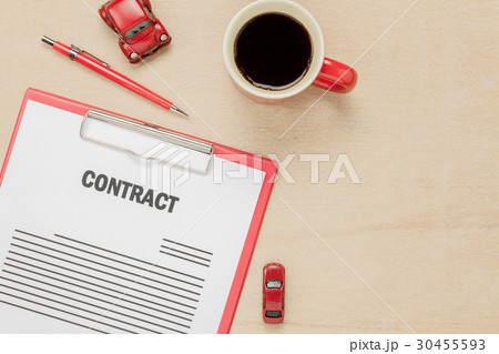 Top view business contract form. 30455593