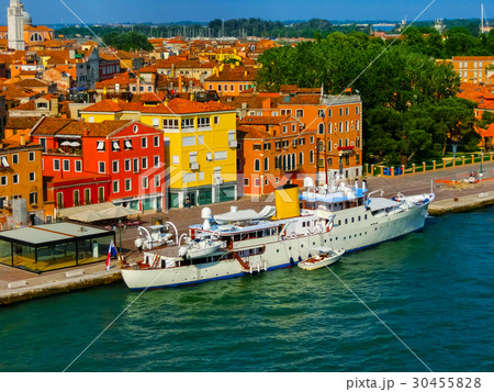 Beautiful view from Grand Canal on colorful 30455828