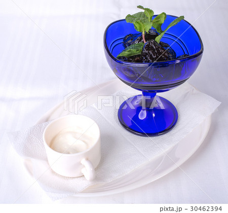 Delicious prunes with sour cream. Delicious prunes with sour cream. 30462394