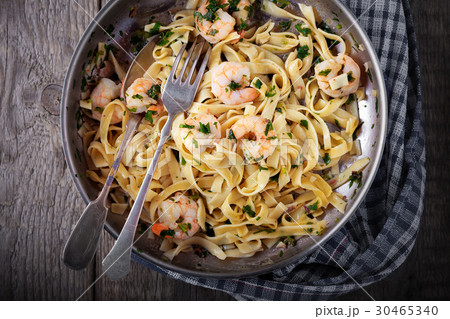 Pasta with shrimps Pasta with shrimps 30465340