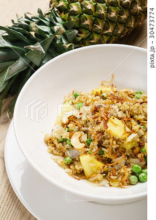 stir fry with chicken and pineapple 30473774
