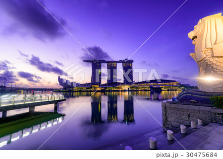 マーライオン公園からのサンライズ 30475684