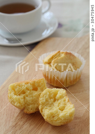 おうちでお菓子作り プレーンマフィン おうちでお菓子作り プレーンマフィン 30475945