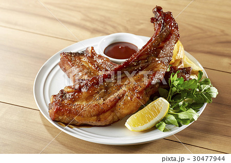 スペアリブロースト(豚肉) スペアリブロースト(豚肉) 30477944