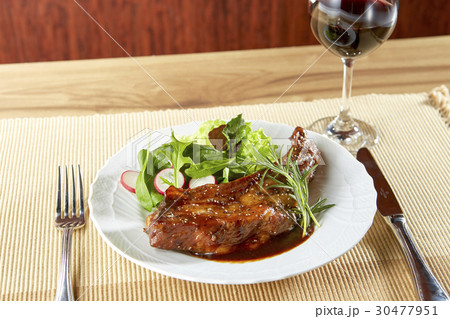 スペアリブロースト(豚肉) スペアリブロースト(豚肉) 30477951