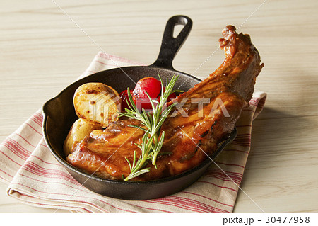 スペアリブロースト(豚肉) スペアリブロースト(豚肉) 30477958