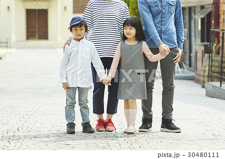 家族 おでかけ 家族 おでかけ 30480111