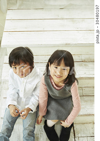 男の子と女の子 ポートレート 男の子と女の子 ポートレート 30480197