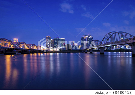 夜景(淀川河川敷・梅田)01 30480418