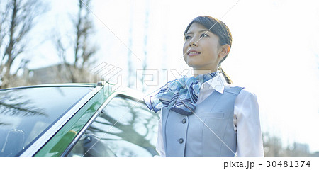 タクシー　女性ドライバー　職業　資格 30481374