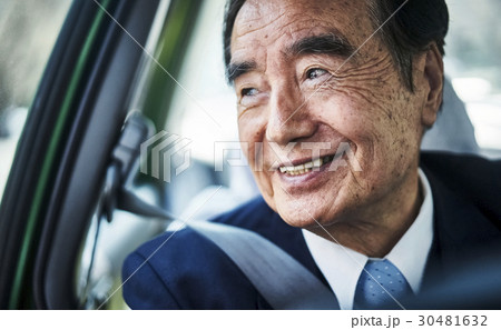 タクシードライバー　シニア　男性 30481632