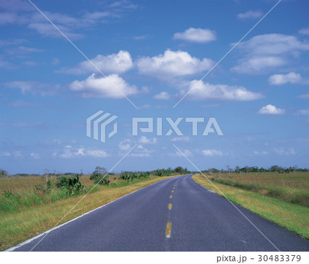 道路 入道雲 米国 30483379