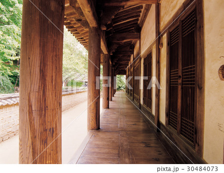 柱 瓦屋 ドア 30484073