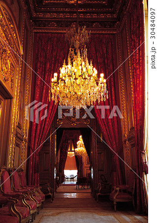 宮殿 シャンデリア 椅子 30484097