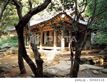 古建築 瓦屋 多産秒 30484118