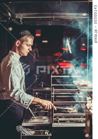 Preparing traditional beef steak 30500145