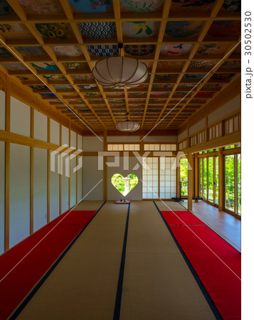 正寿院客殿と猪目窓 30502530