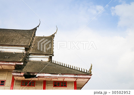 Temple roof Temple roof 30502952