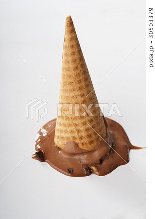 chocolate ice cream 30503379