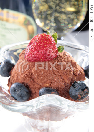 dessert dessert 30511055