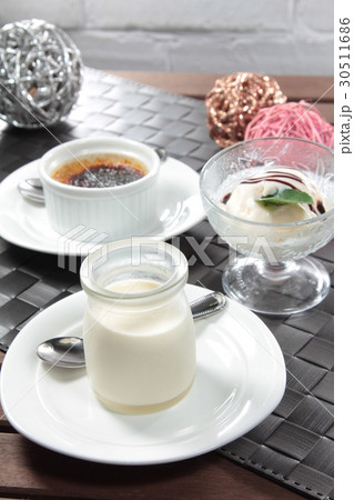 dessert 30511686