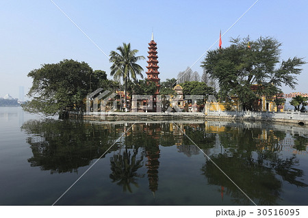 鎮国寺タイ湖 30516095