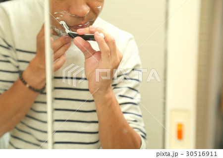 男性髭剃り 男性髭剃り 30516911