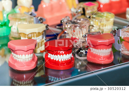 Different jaws models Different jaws models 30520312