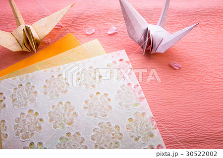 和紙と折り鶴 30522002