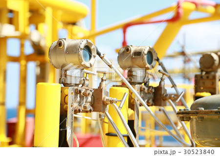 Pressure transmitter in oil and gas process Pressure transmitter in oil and gas process 30523840