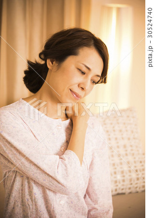 ミドル女性 30524740