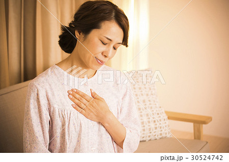 ミドル女性 30524742