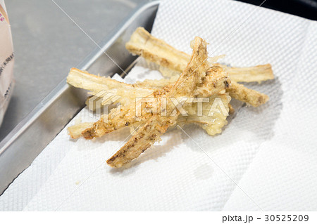 揚げたてゴボウ天 30525209