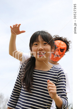 女の子　ハロウィン 30527395